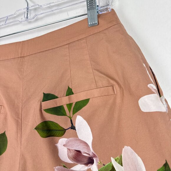 Express Stylist Super High Waisted Pleated Floral Shorts 3.25" Size 6 EUC - Picture 13 of 16